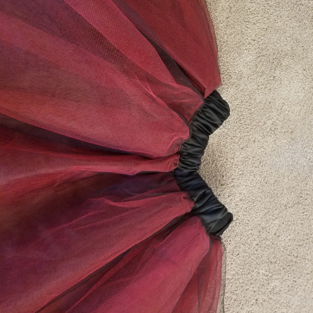 Fun skirt - Picture 3 of 4